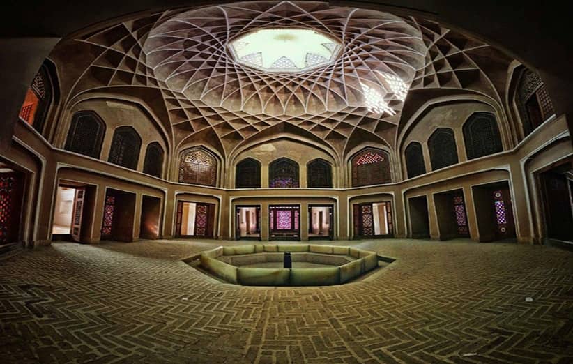قصر هشتی